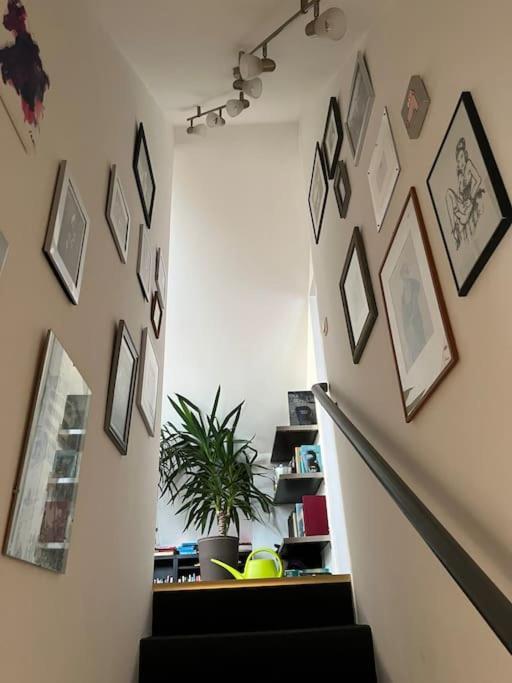 Gemuetliche Wohnung Mitten In Esens Exterior foto
