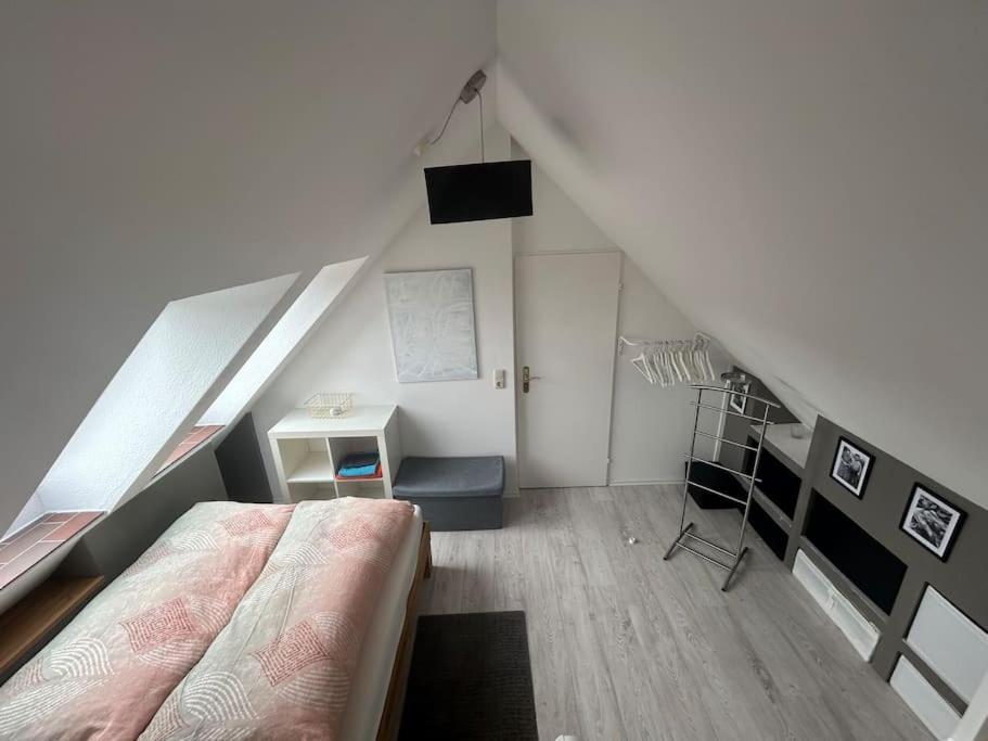 Gemuetliche Wohnung Mitten In Esens Exterior foto
