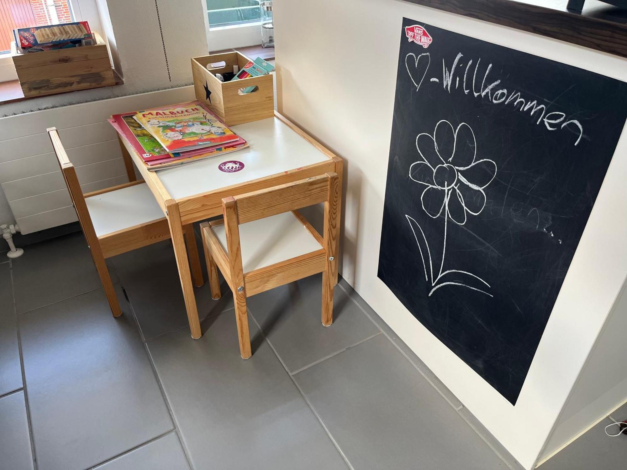 Gemuetliche Wohnung Mitten In Esens Exterior foto